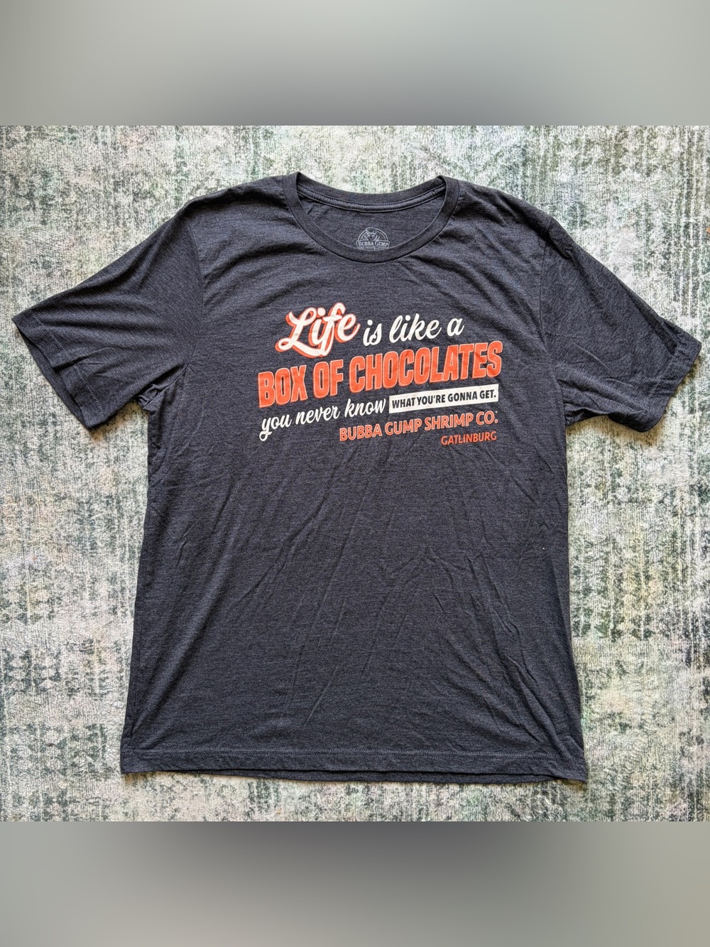 Bubba Gump Shrimp Co Gatlinburg Life is like a box of chocolates Mens XL T-shirt
